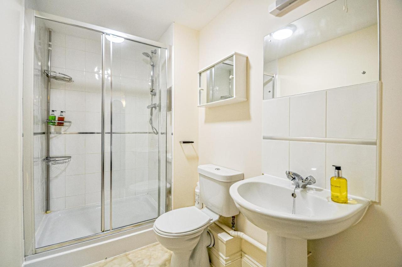 Kings Quarter - Four Bed Apartment - #0202 Maidenhead Exteriör bild