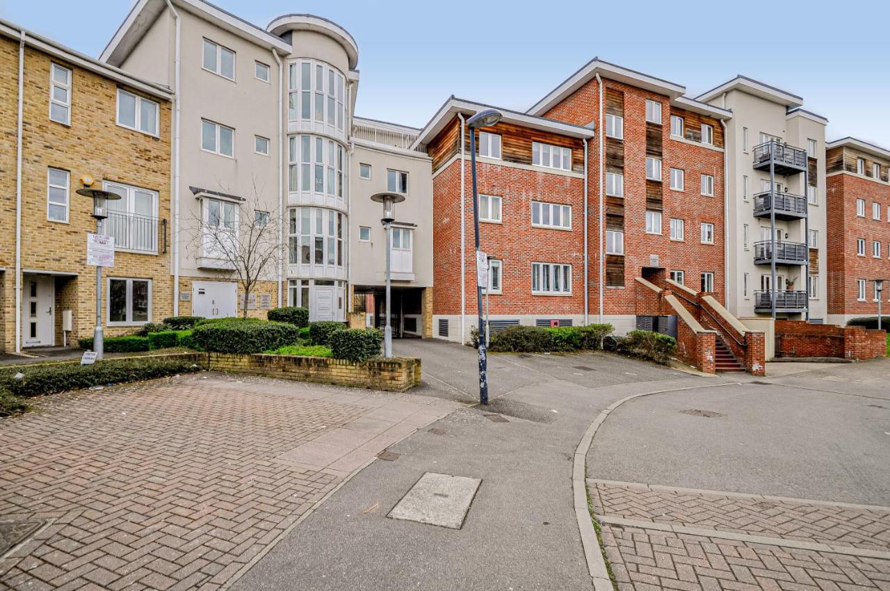 Kings Quarter - Four Bed Apartment - #0202 Maidenhead Exteriör bild
