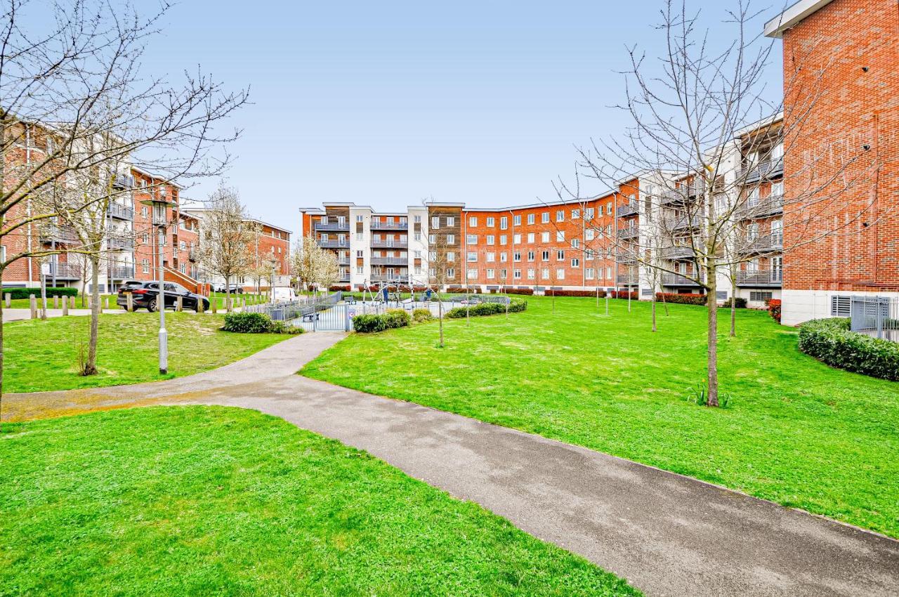 Kings Quarter - Four Bed Apartment - #0202 Maidenhead Exteriör bild